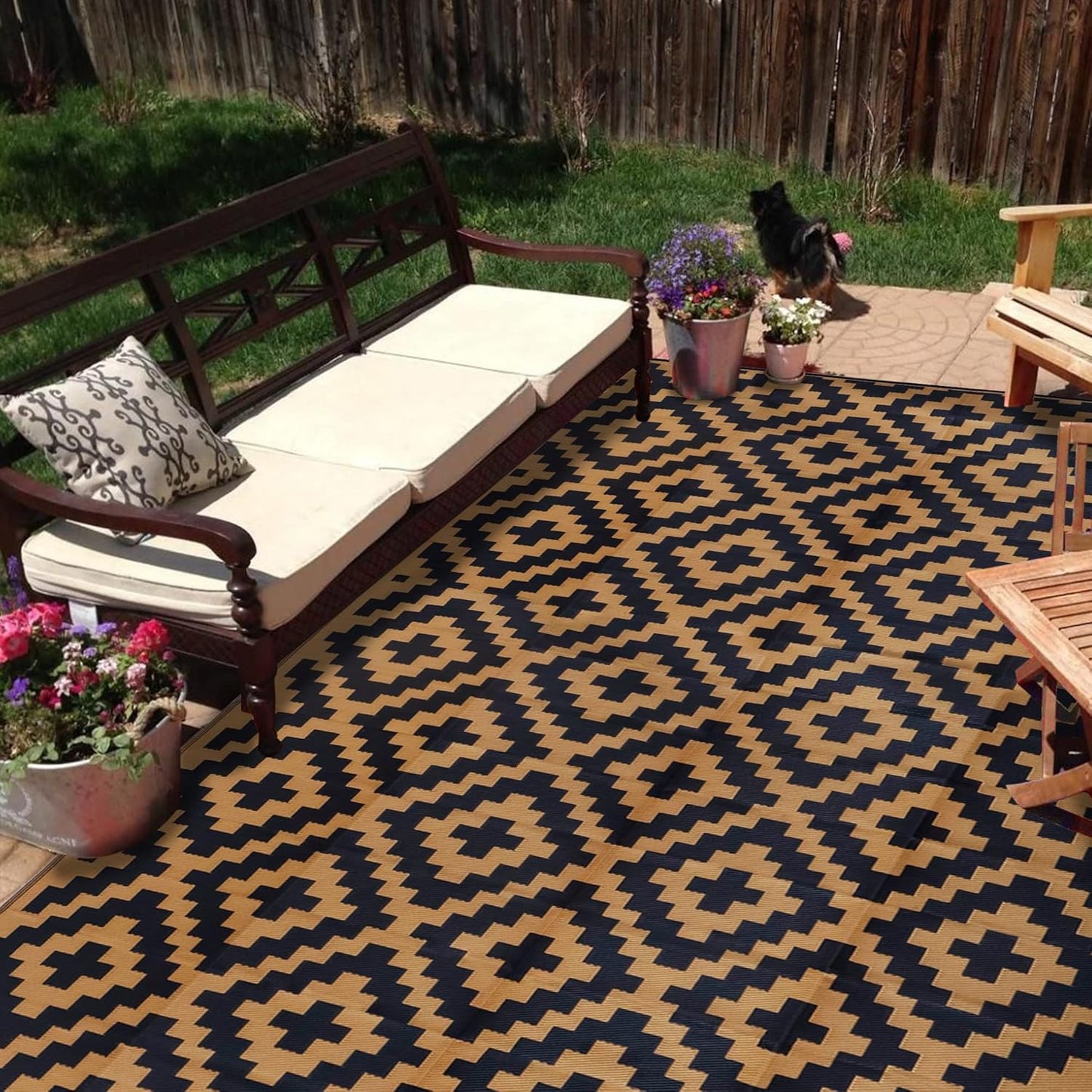 SAND MINE Waterproof Outdoor Rug 10x20 ft, Plastic Reversible Rug, Modern Area Rug, Large Floor Mat for Outdoors, RV, Patio, Backyard, Deck, Picnic, Beach, Camping, Black & Beige