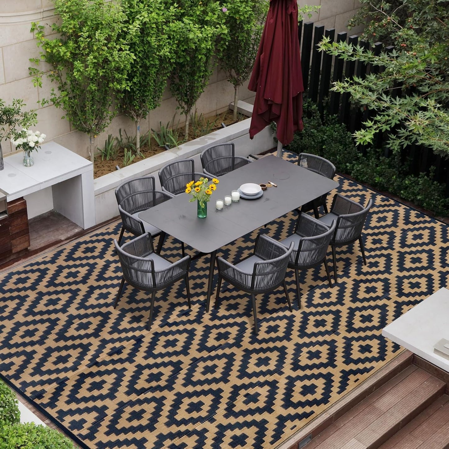 SAND MINE Waterproof Outdoor Rug 10x20 ft, Plastic Reversible Rug, Modern Area Rug, Large Floor Mat for Outdoors, RV, Patio, Backyard, Deck, Picnic, Beach, Camping, Black & Beige