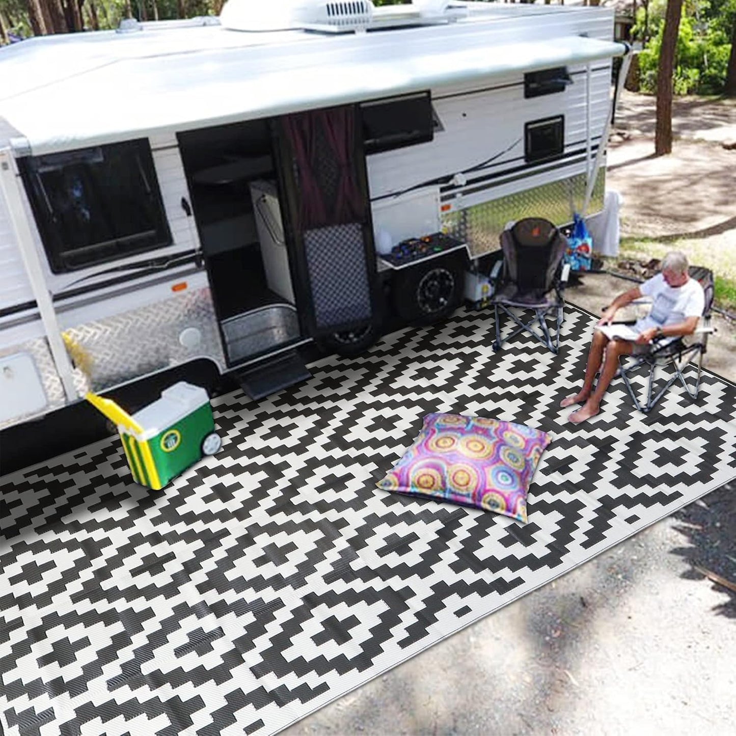 SAND MINE Waterproof Outdoor Rug 10x20 ft, Plastic Reversible Rug, Modern Area Rug, Large Floor Mat for Outdoors, RV, Patio, Backyard, Deck, Picnic, Beach, Camping, Black & Beige