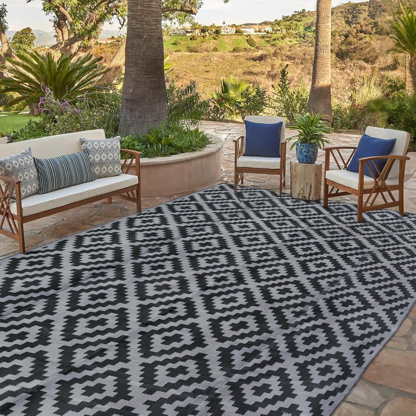 SAND MINE Waterproof Outdoor Rug 10x20 ft, Plastic Reversible Rug, Modern Area Rug, Large Floor Mat for Outdoors, RV, Patio, Backyard, Deck, Picnic, Beach, Camping, Black & Beige