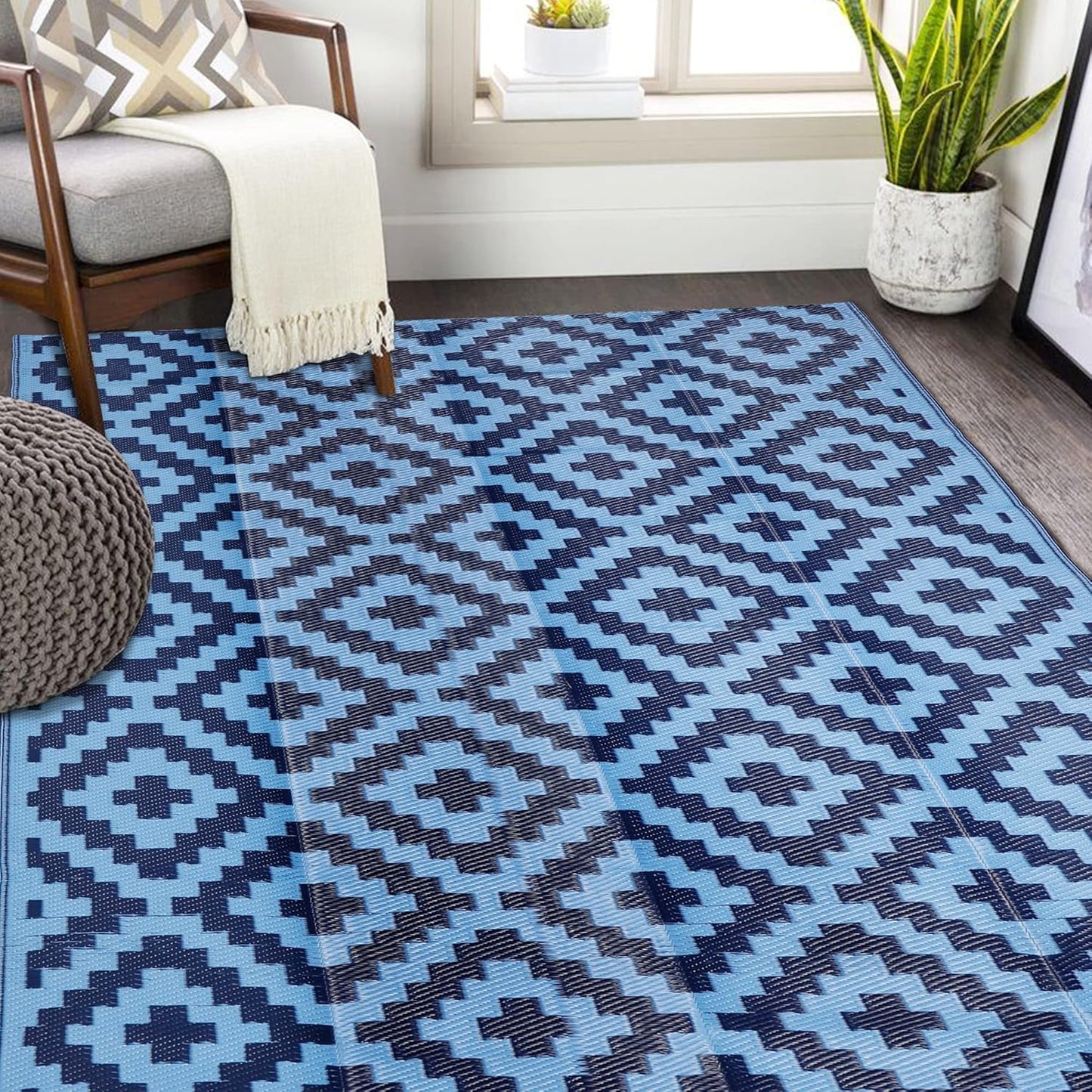 SAND MINE Waterproof Outdoor Rug 10x20 ft, Plastic Reversible Rug, Modern Area Rug, Large Floor Mat for Outdoors, RV, Patio, Backyard, Deck, Picnic, Beach, Camping, Black & Beige