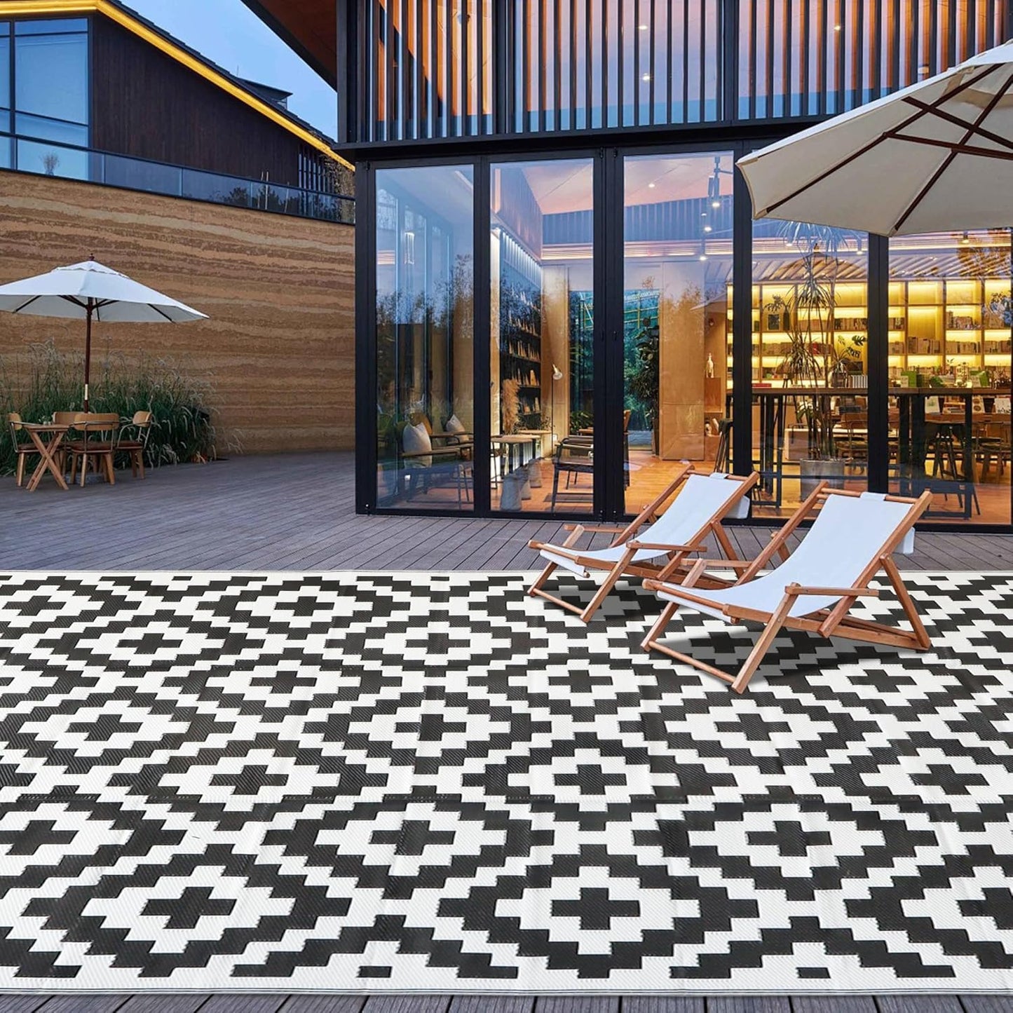 SAND MINE Waterproof Outdoor Rug 10x20 ft, Plastic Reversible Rug, Modern Area Rug, Large Floor Mat for Outdoors, RV, Patio, Backyard, Deck, Picnic, Beach, Camping, Black & Beige