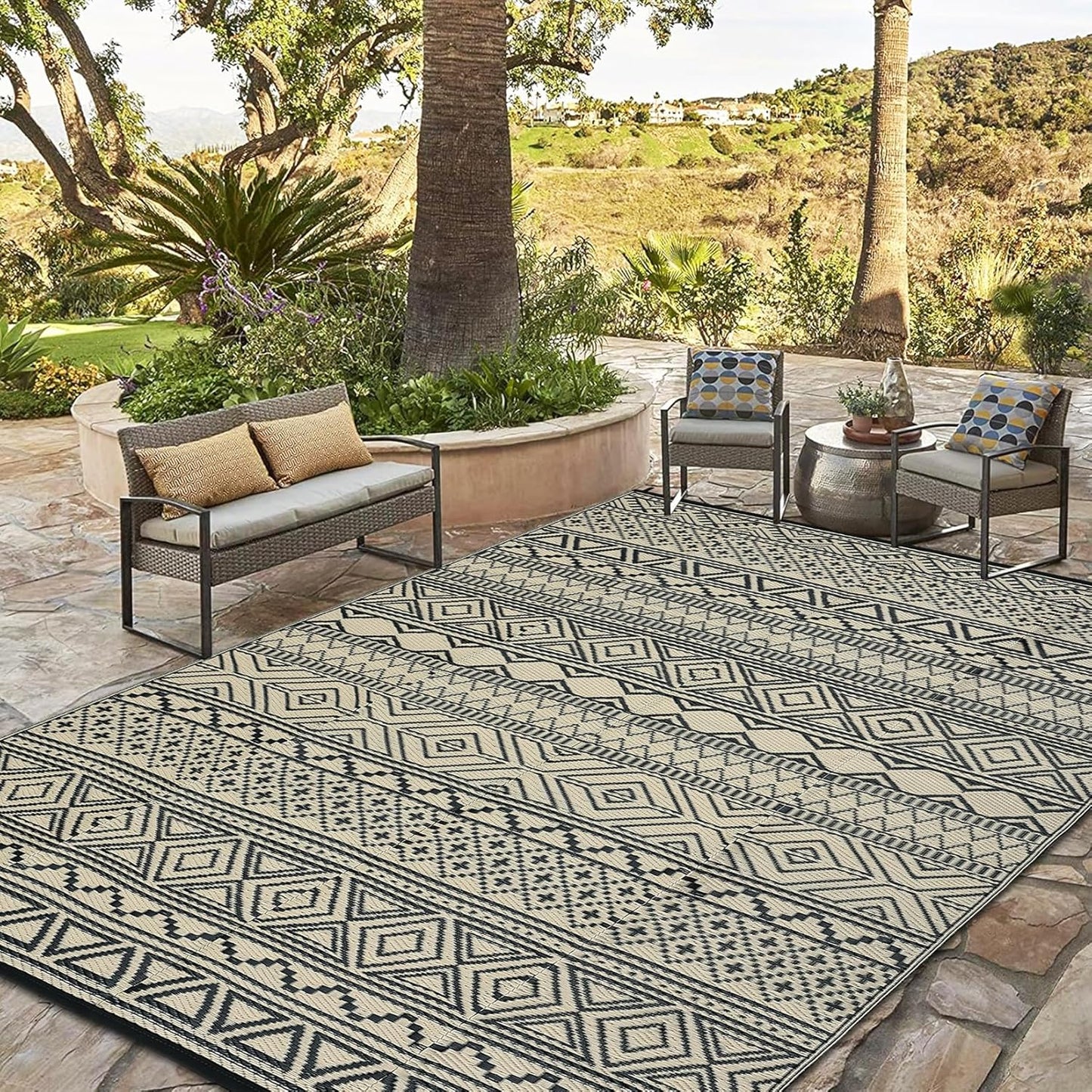 10x20 Large Outdoor Plastic Straw Rug, Outdoor Rug, Reversible Plastic Camping Mats, Easy Cleaning, Non Shedding Patio Rug for Outdoors, Backyard, Picnic, Patio, Deck, Black/White